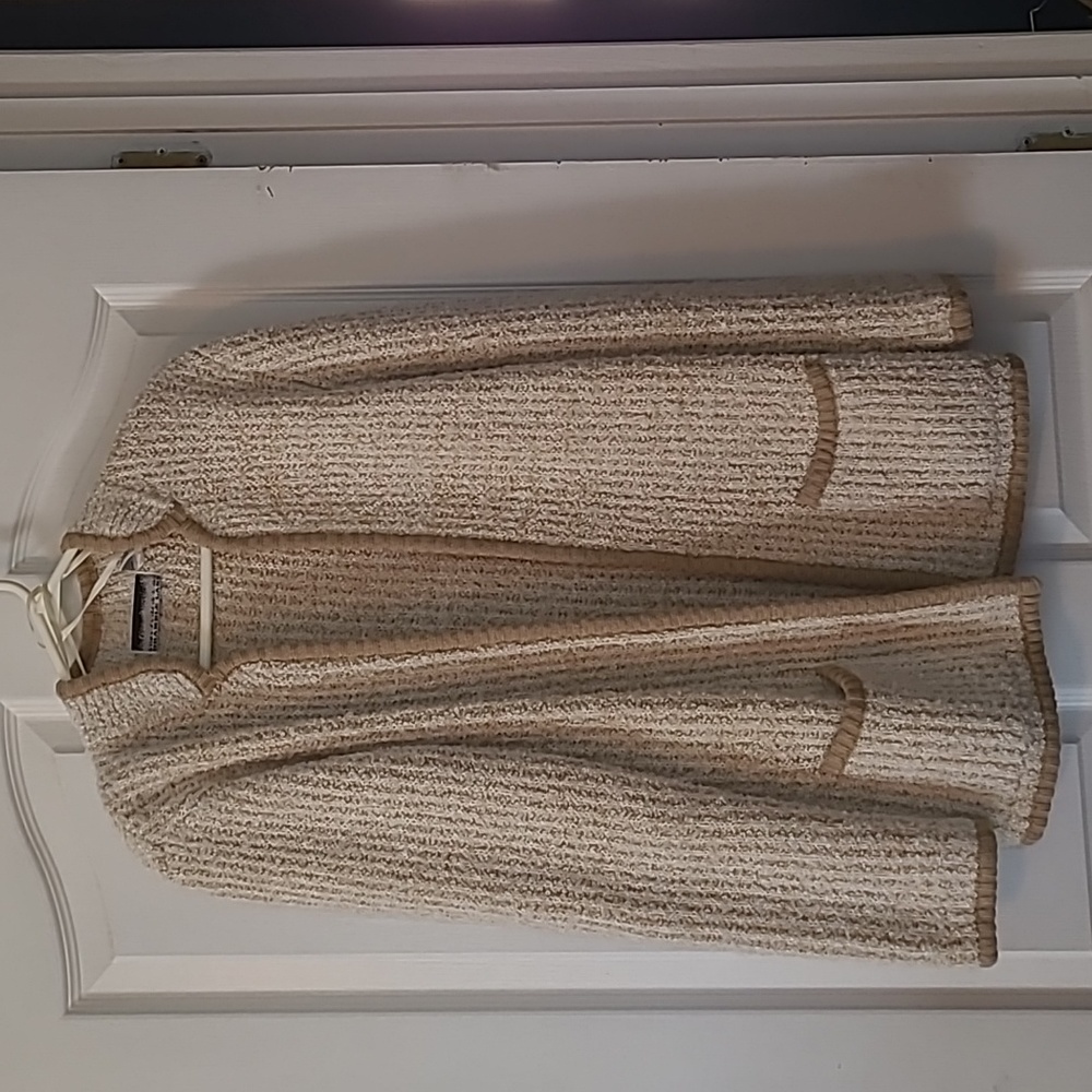 Bramble lane cardigan beige with tan trim